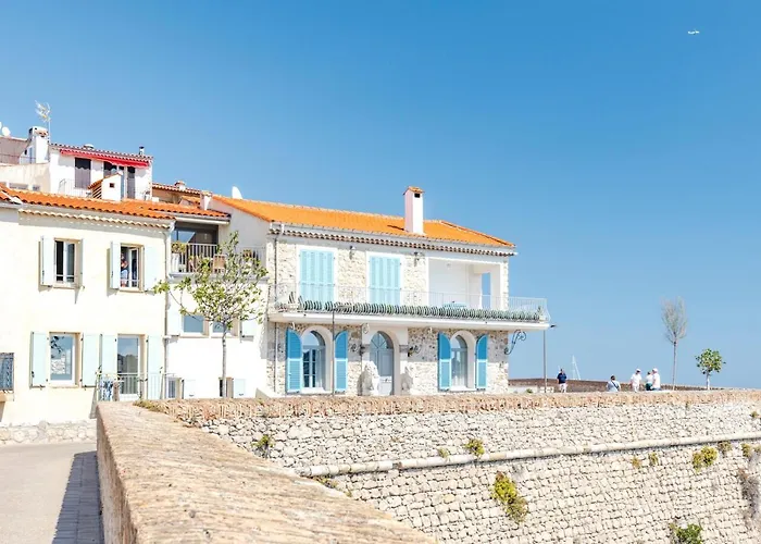 Logement Cosy Au Coeur Des Remparts/Vieil Antibes